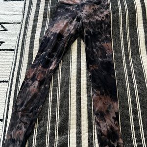 Limited lululemon yoga pants